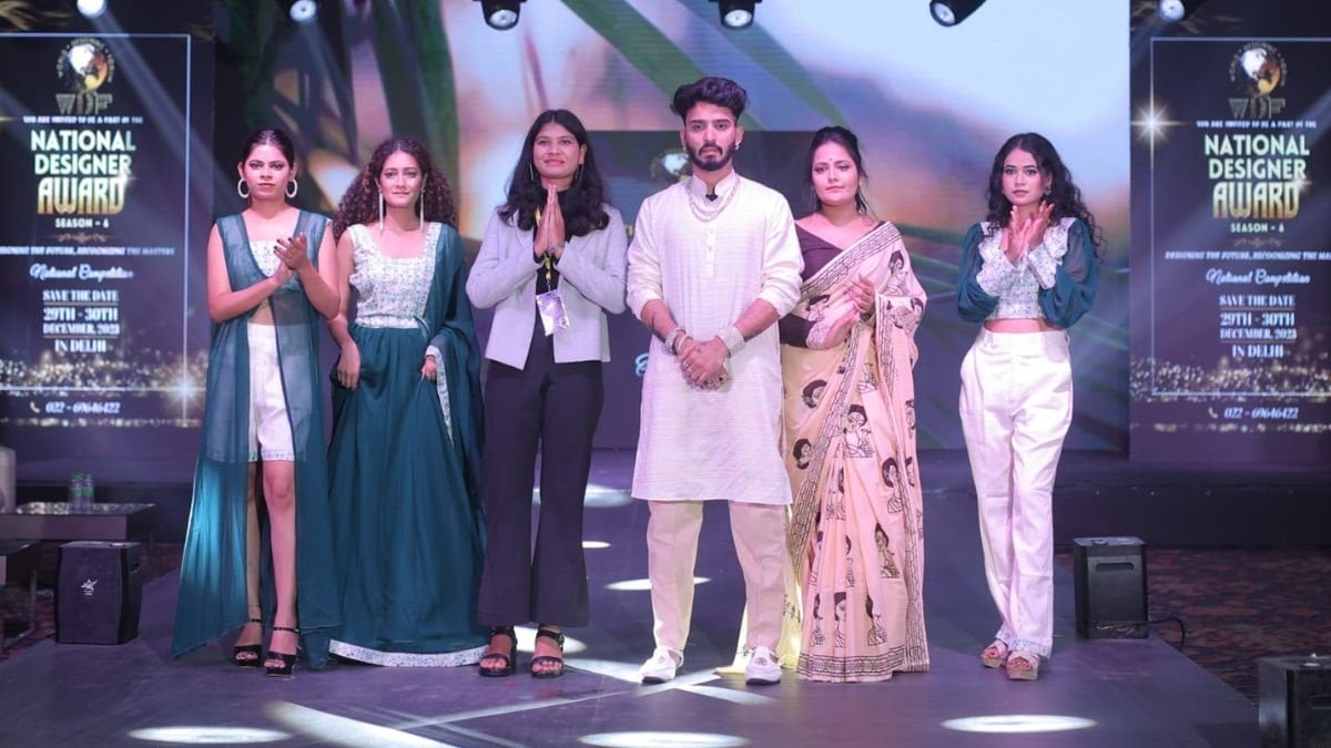 Ms. Tina Khandait Takes Best Emerging talent in indo western Award in National Designer Award 2023 - PNN Digital Ms. Tina Khandait Takes Best Emerging talent in indo western Award in National Designer Award 2023 - PNN Digital