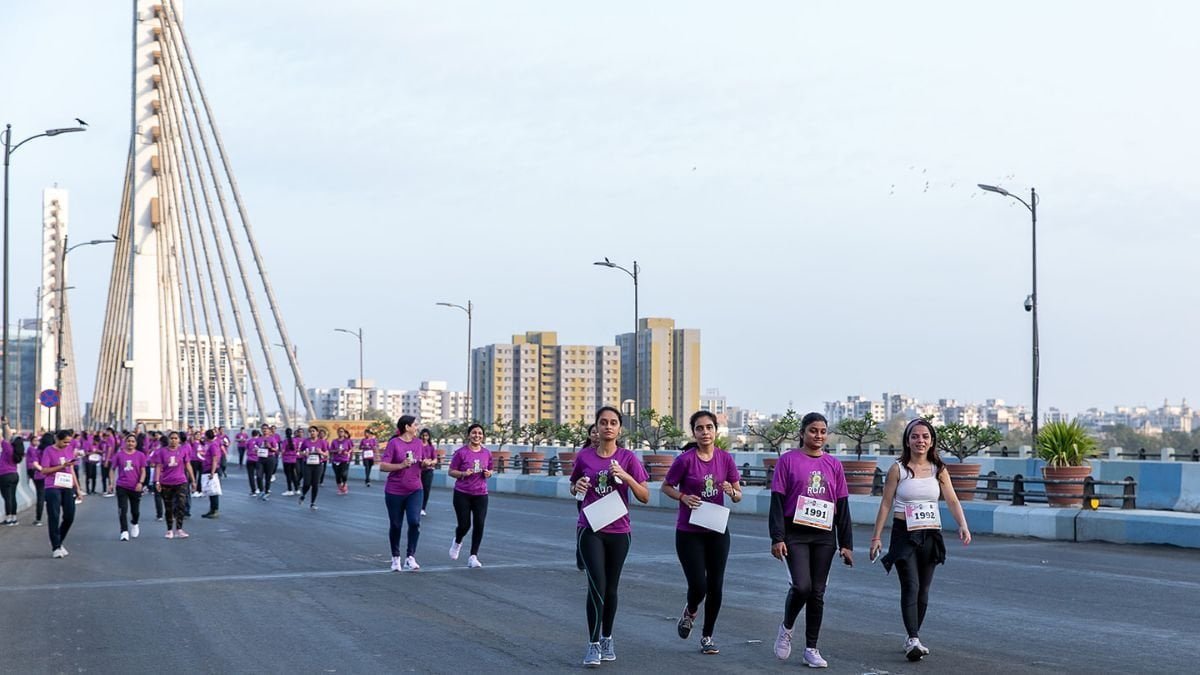 7th edition of Nimaaya Gr8 Run 2024: Surat women participate in run for health, traffic awareness and women's safety - PNN Digital